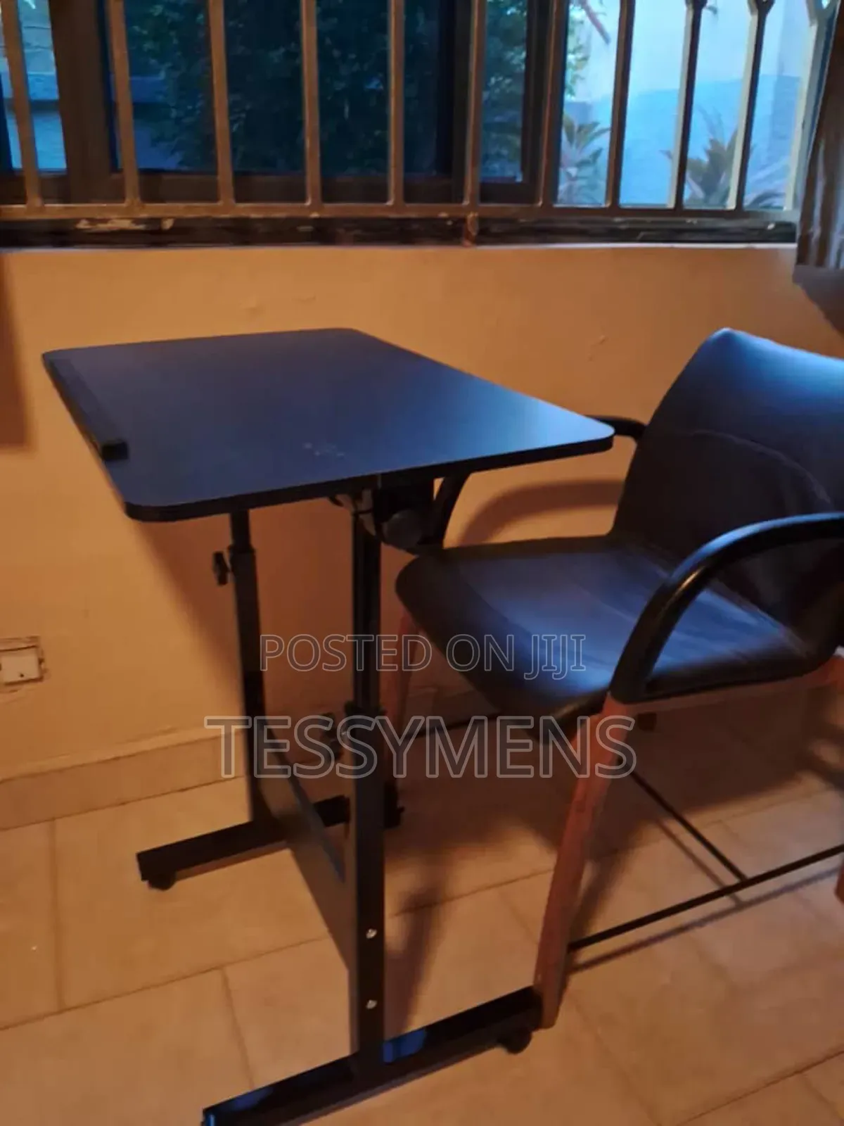 Study Table (60 by 40 Cm) Adjustable Rotary