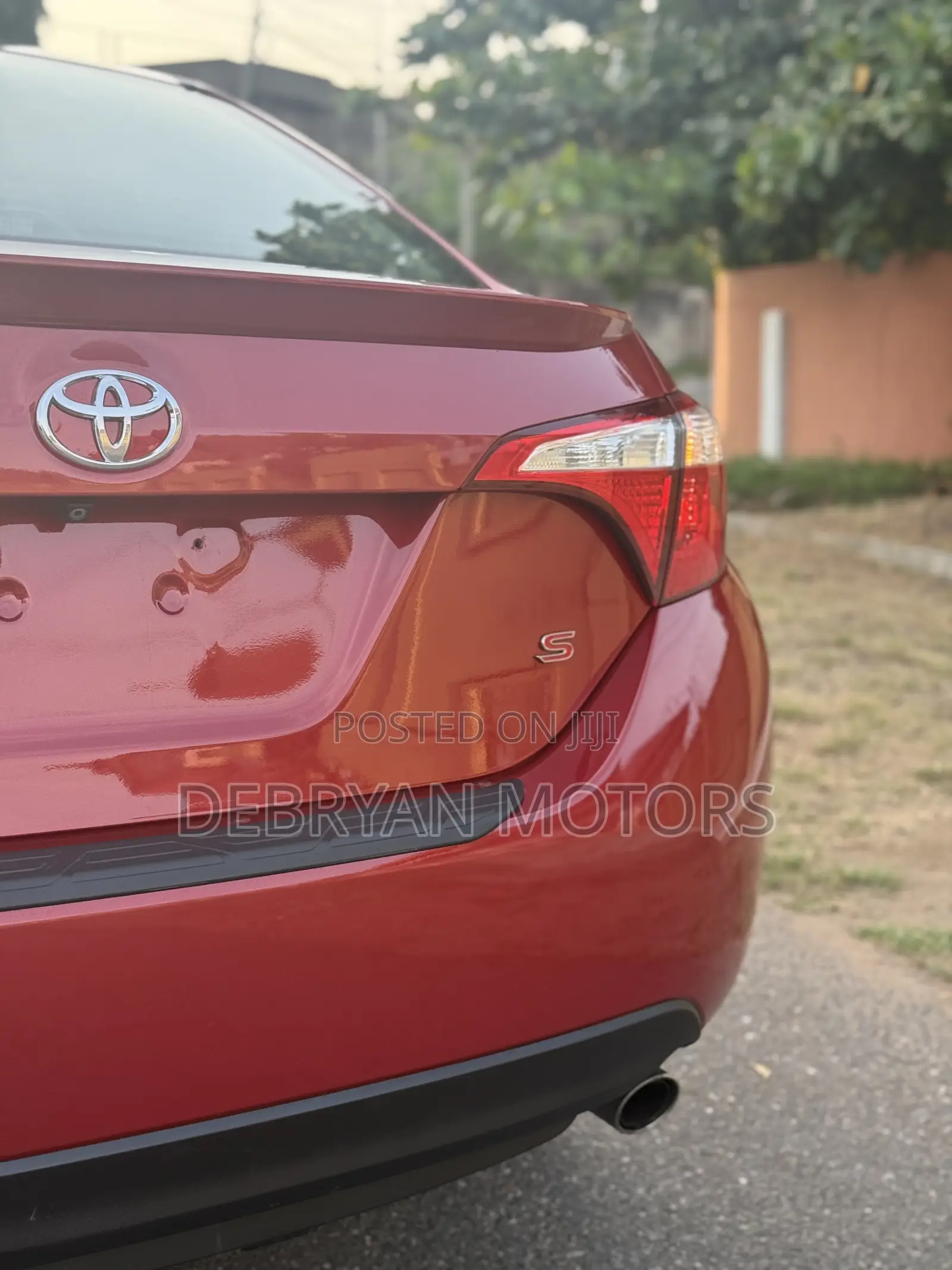 Toyota Corolla S Premium 4dr Sedan (1.8L 4cyl CVT) 2015 Red