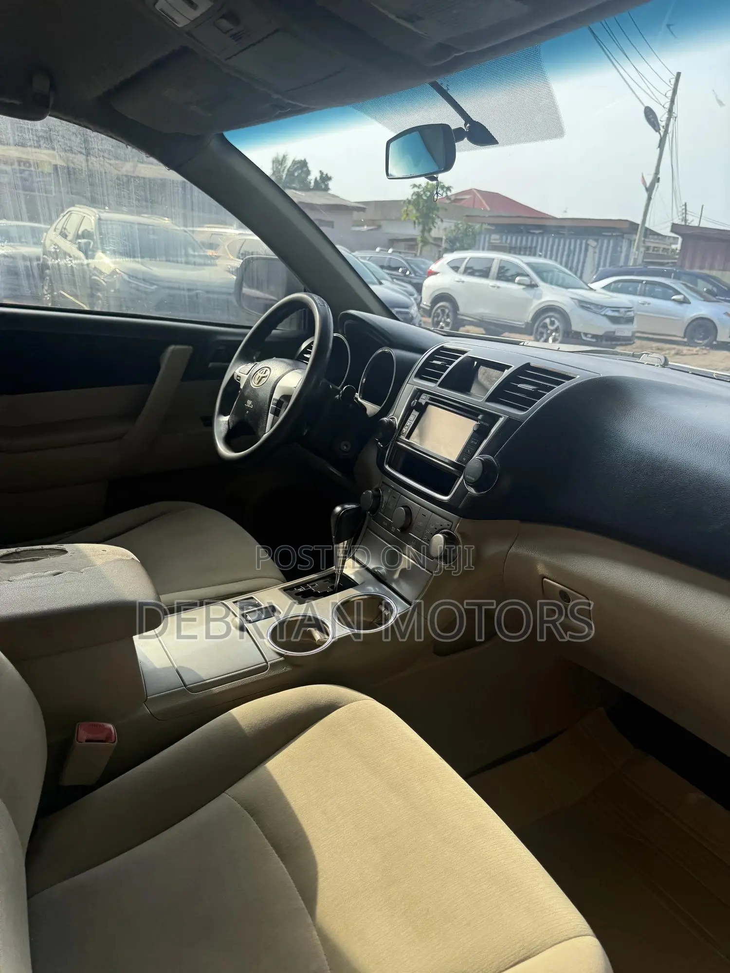 Toyota Highlander Plus 2.7L 2WD 2013 White