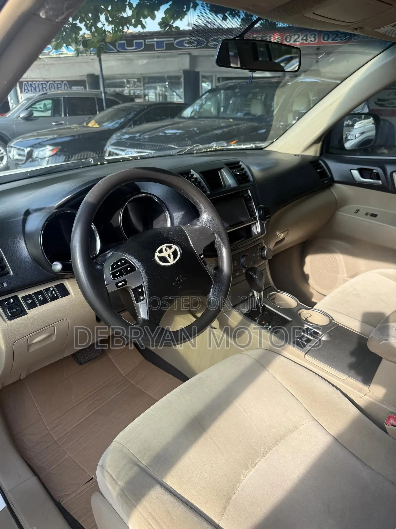 Toyota Highlander Plus 2.7L 2WD 2013 White