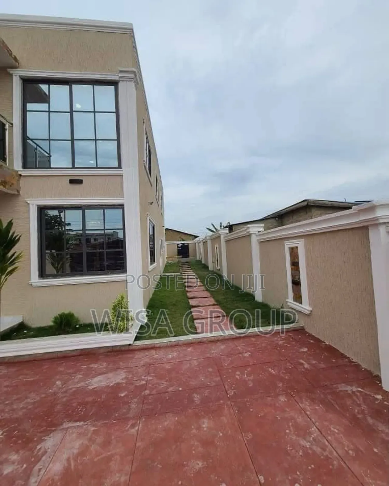 3bdrm Duplex in Wisa Group, Accra Metropolitan for sale