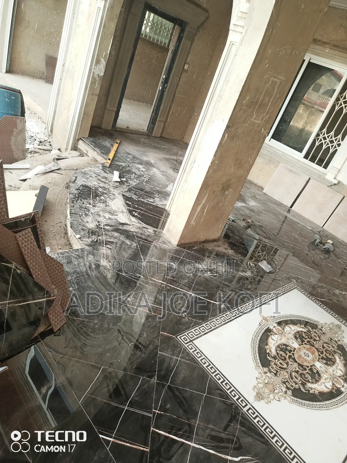 Joe Tilling Decorations and Parapet