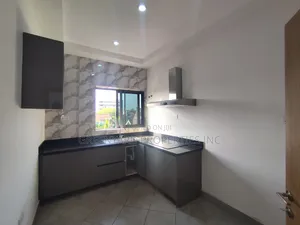 2bdrm Apartment in Flyover, East Legon for rent
