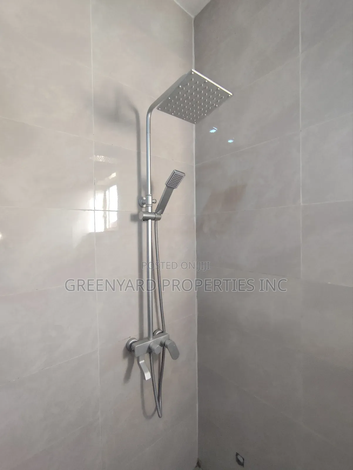2bdrm Apartment in Flyover, East Legon for rent