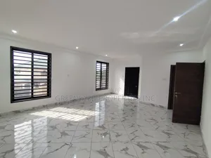 5bdrm House in American House, East Legon for sale