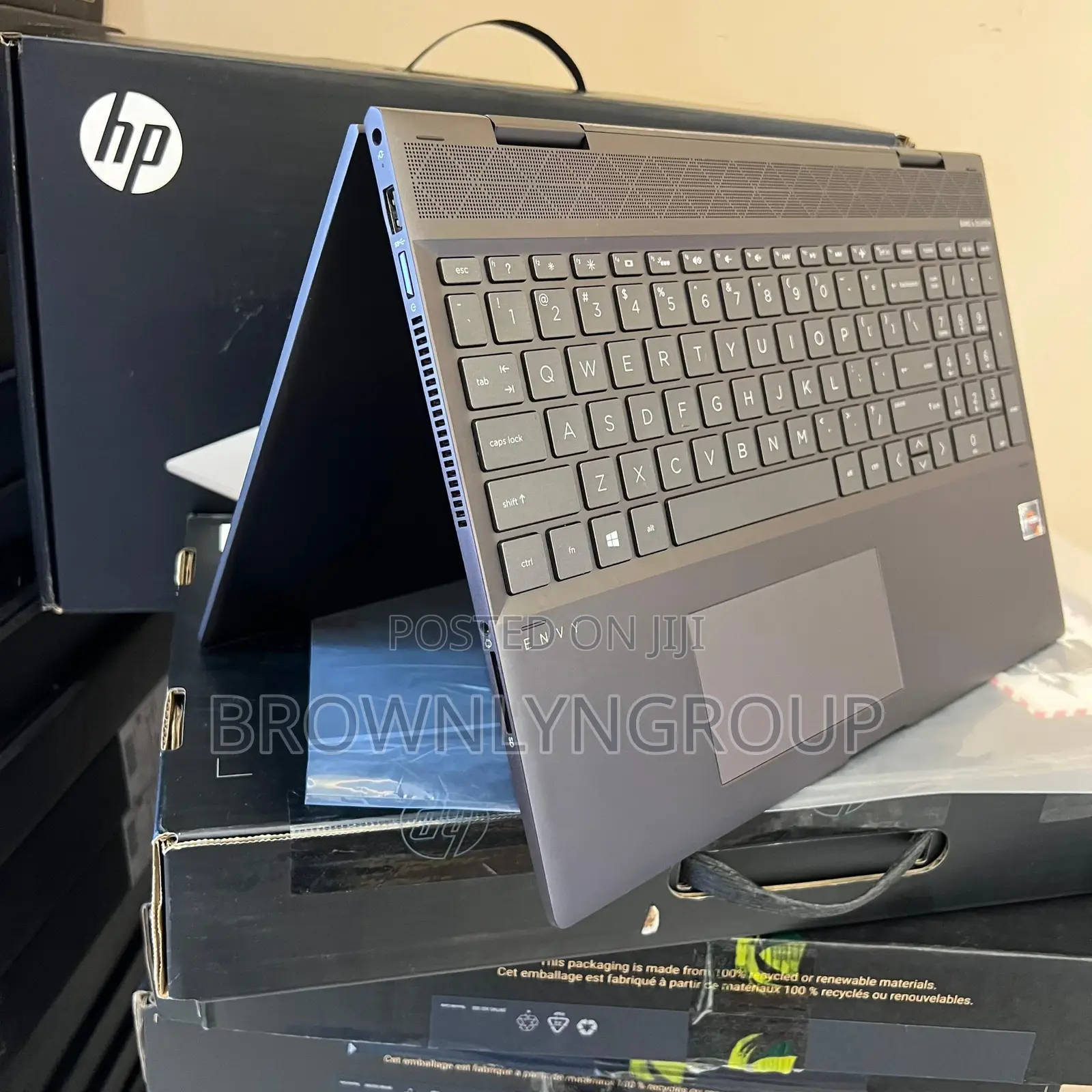 New Laptop HP Envy 15 12GB AMD Ryzen 5 SSD 256GB