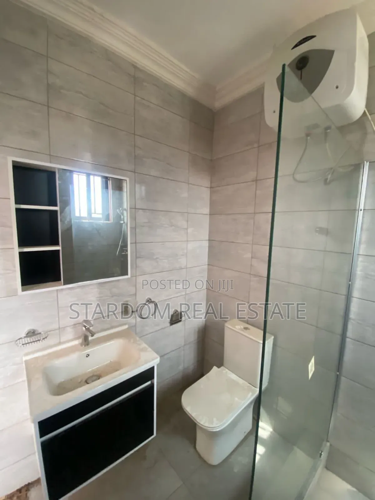 1bdrm Apartment in Adjiriganor for rent