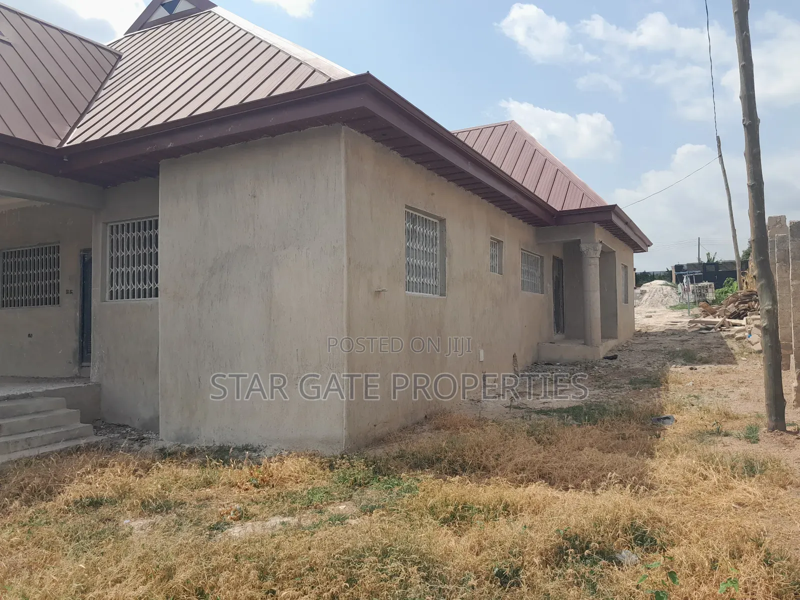 5bdrm House in Fawoade Bampenase, Kumasi Metropolitan for sale