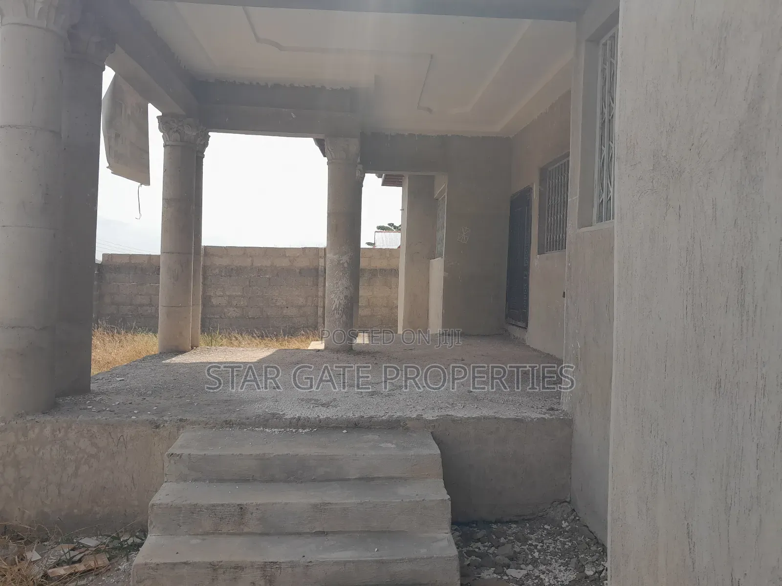 5bdrm House in Fawoade Bampenase, Kumasi Metropolitan for sale