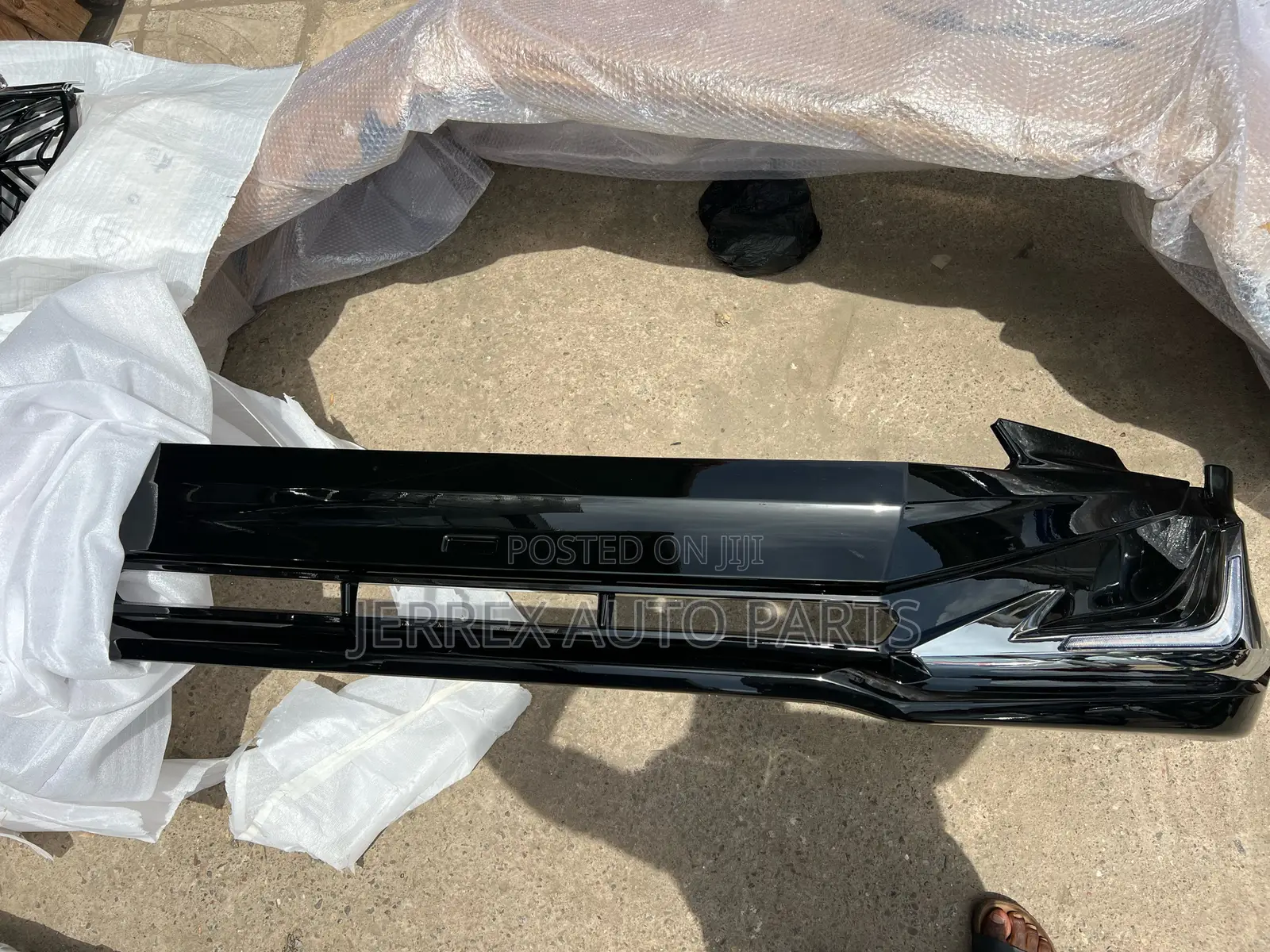 Toyota Landcruiser Prado 2018-2023 Bumper Spoiler Led