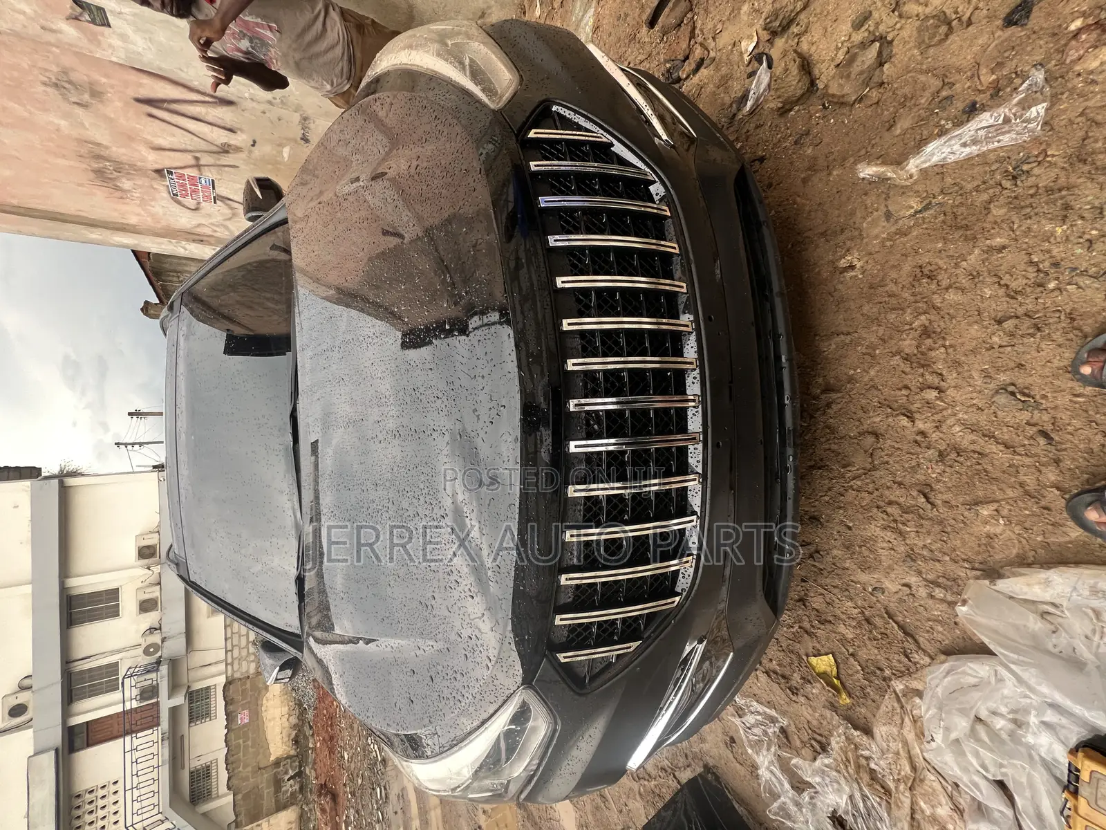 Santafe 2017-2018 Front Grille/Shells Spec