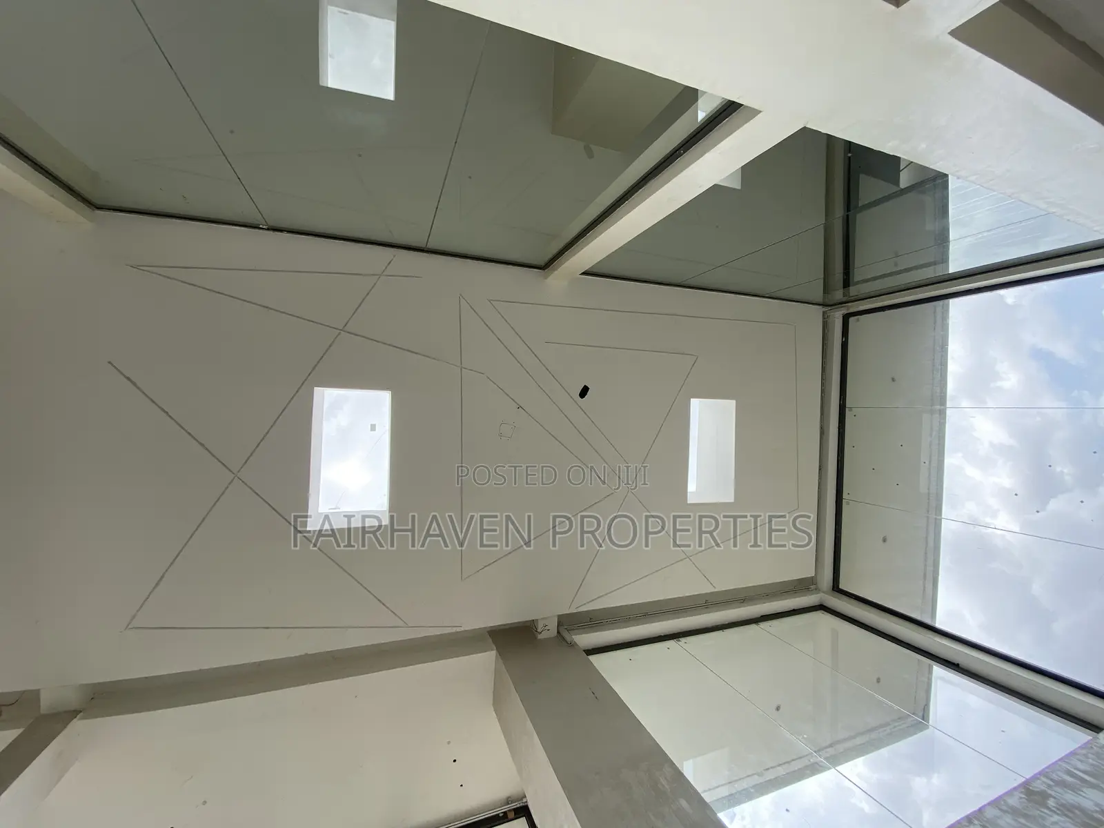 1bdrm Penthouse in Pokuase, Achimota for rent