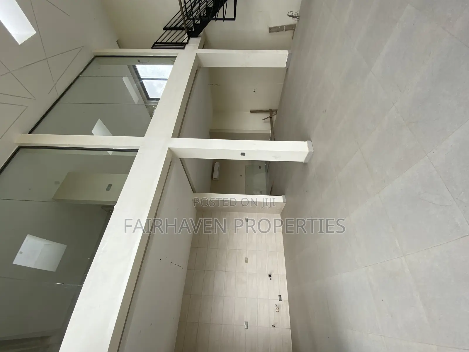 1bdrm Penthouse in Pokuase, Achimota for rent