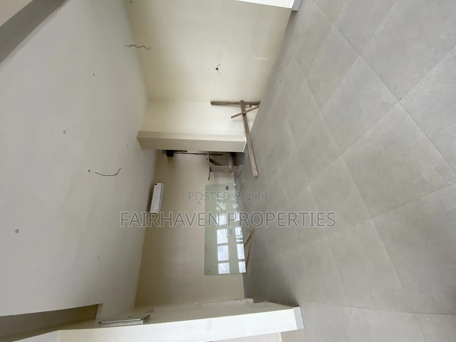 1bdrm Penthouse in Pokuase, Achimota for rent