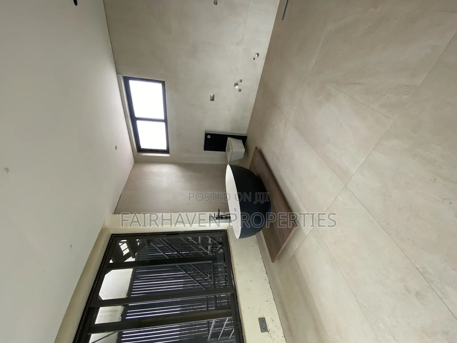 1bdrm Penthouse in Pokuase, Achimota for rent