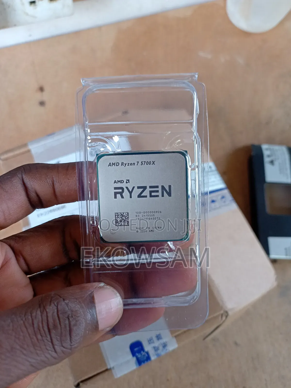 Gigabyte X570 Aorus Elite Wi-Fi and Ryzen 7 5700x Processor