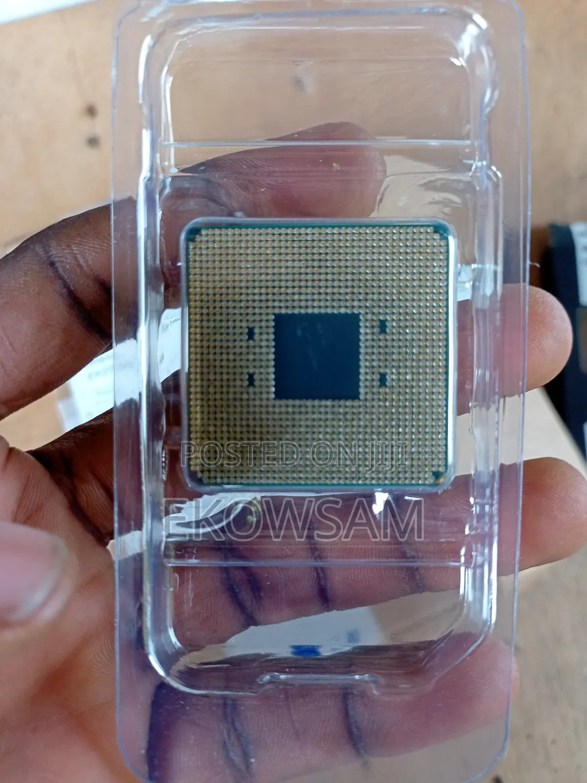 Gigabyte X570 Aorus Elite Wi-Fi and Ryzen 7 5700x Processor