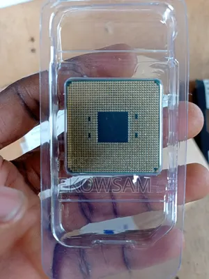 Gigabyte X570 Aorus Elite Wi-Fi and Ryzen 7 5700x Processor