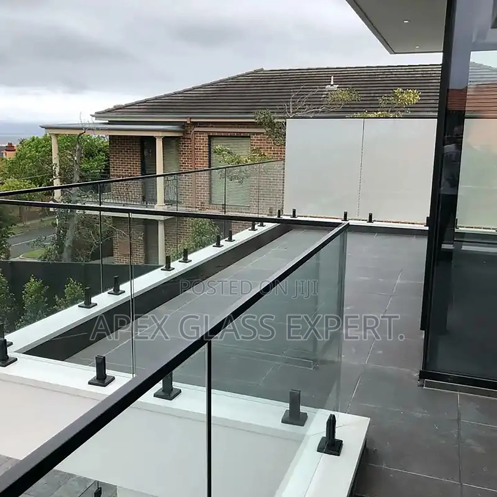 Black Color Spigot for Balustrade Available in Bulk