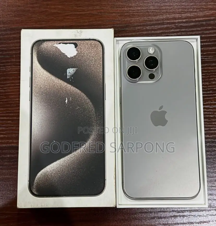Apple iPhone 15 Pro Max 256 GB Silver