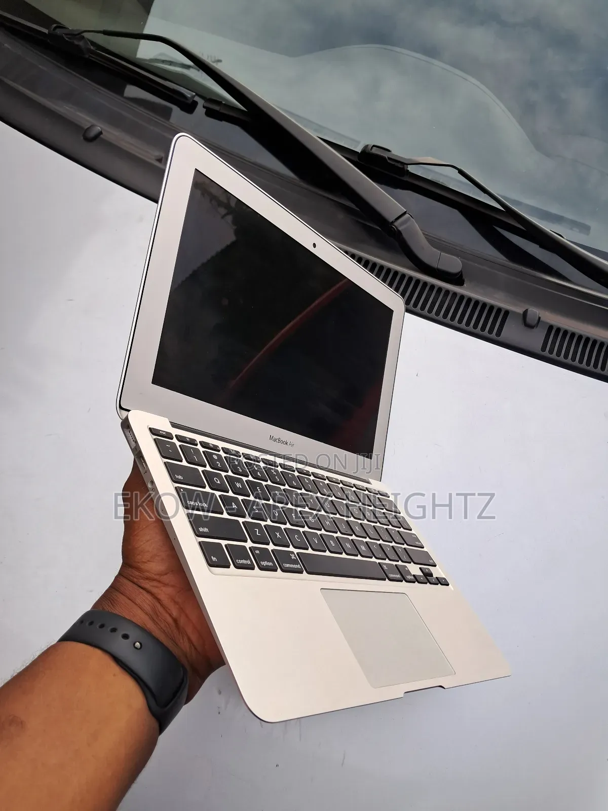 Laptop Apple MacBook Air 4GB Intel Core i5 SSD 128GB