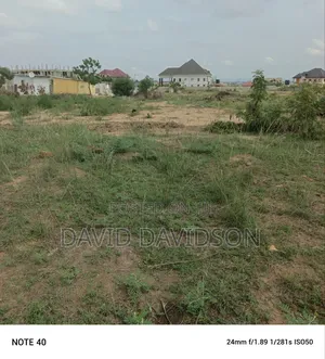 Half Plots, At Lashibi, Emef