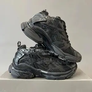 Balenciaga Runner