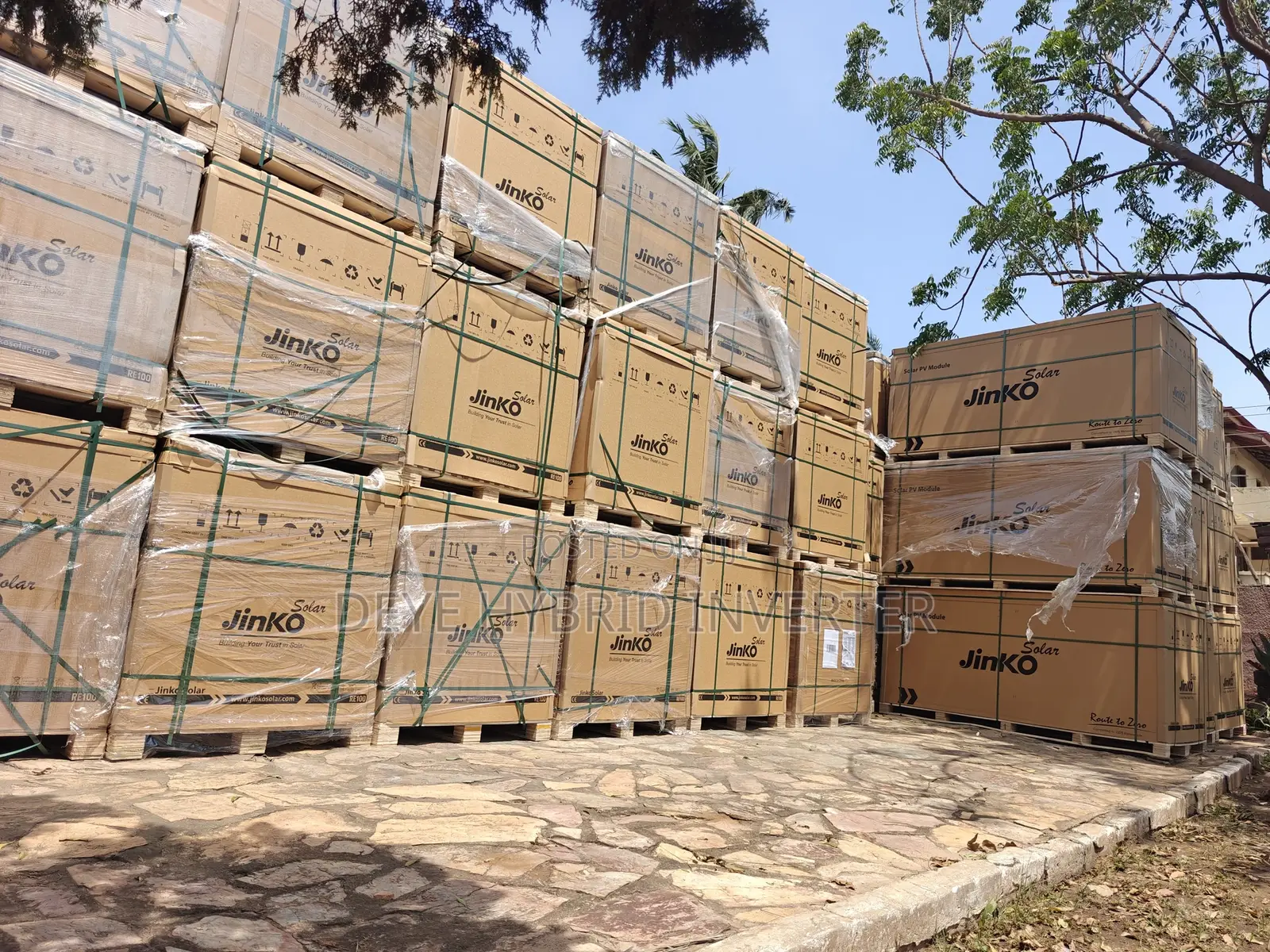 Jinko 585w Bifacial Solar Panel
