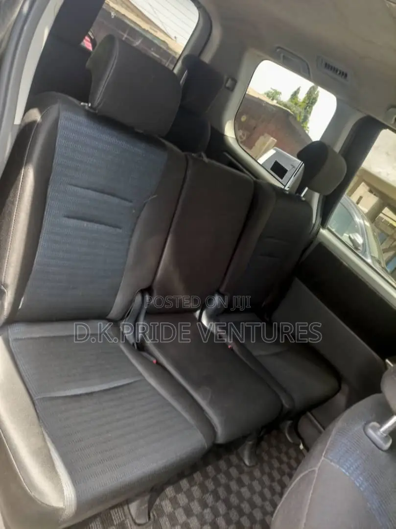 Toyota Voxy 2011 Black