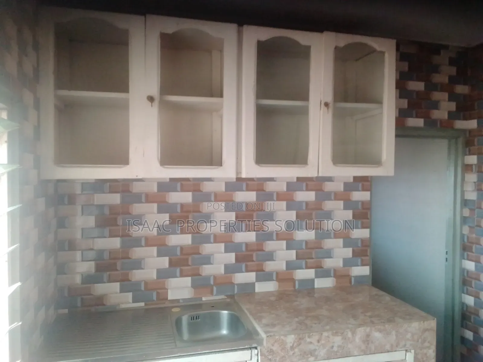 2bdrm Apartment in Isaac Properties, Takoradi for rent