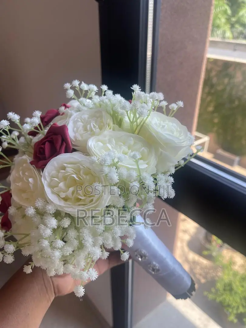 Wedding Bouquet Boutouniers