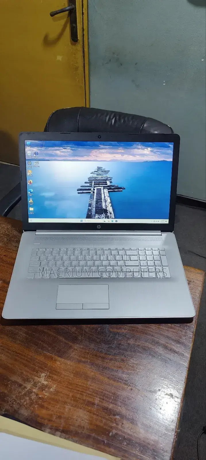Laptop HP Pavilion 17 8GB Intel Core I5 SSD 256GB