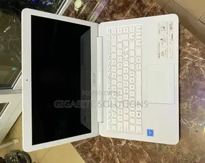 Laptop Asus 1015E 2GB Intel Celeron SSD 128GB