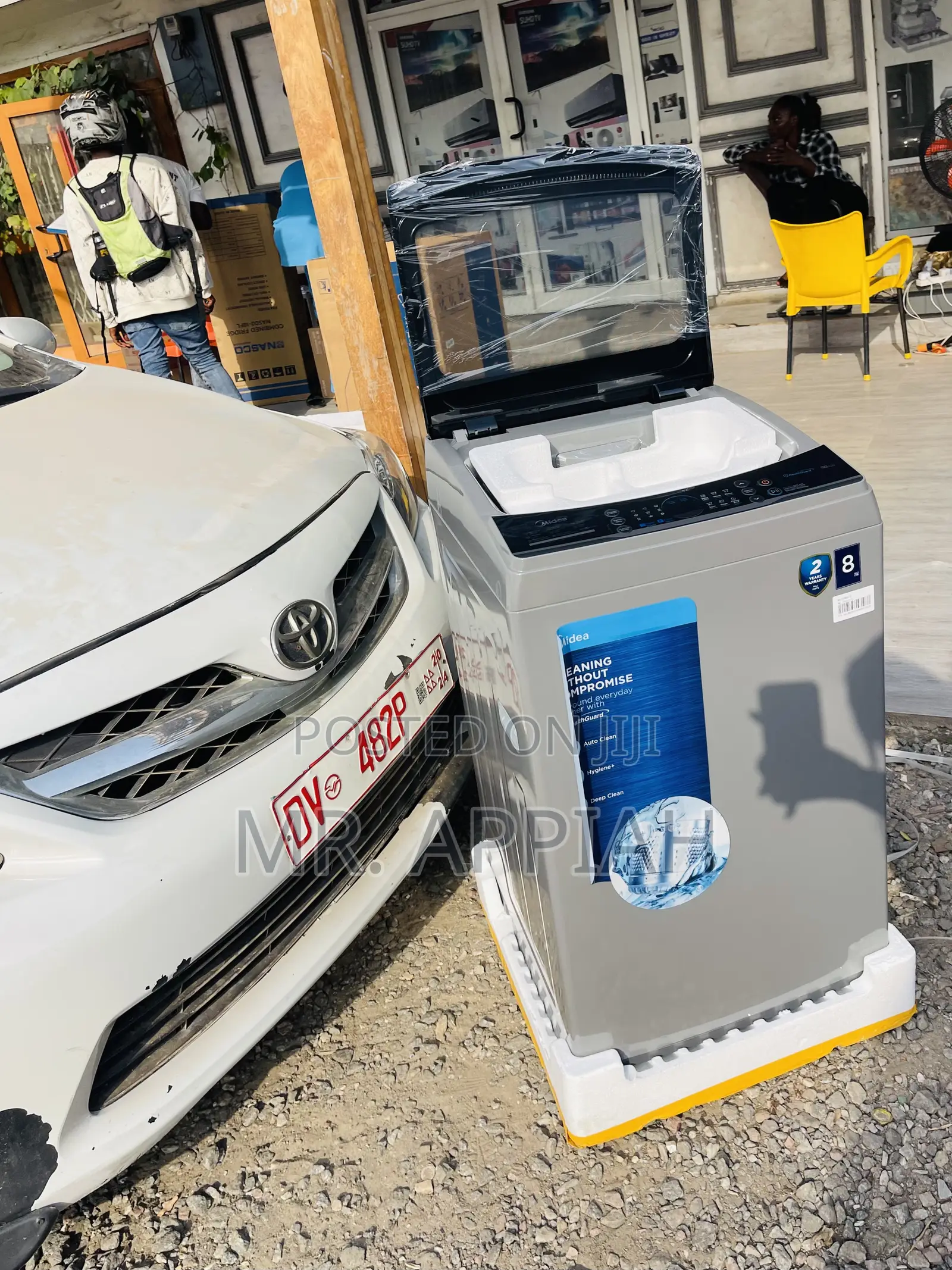 Beautiful Made Midea 8kg Fully Auto Washing Machine.