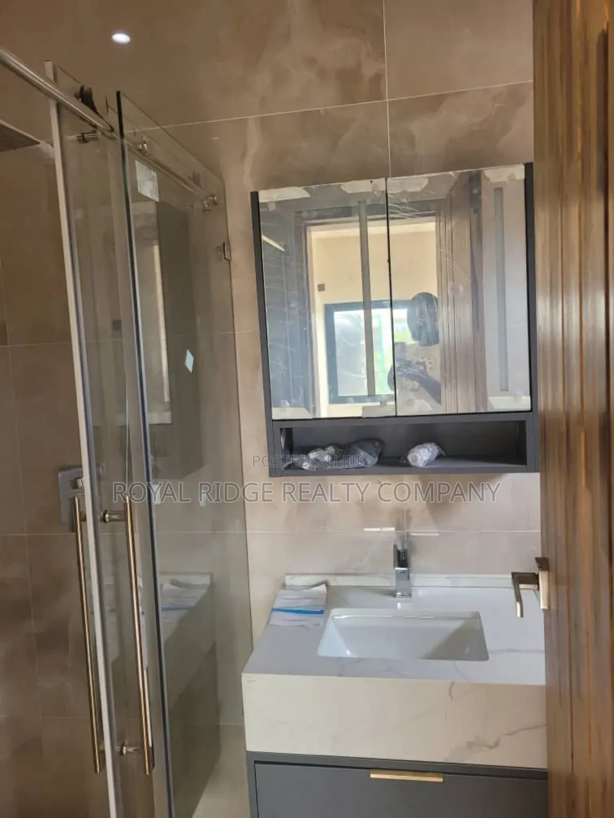 4bdrm House in Tseaddo, Accra Metropolitan for sale