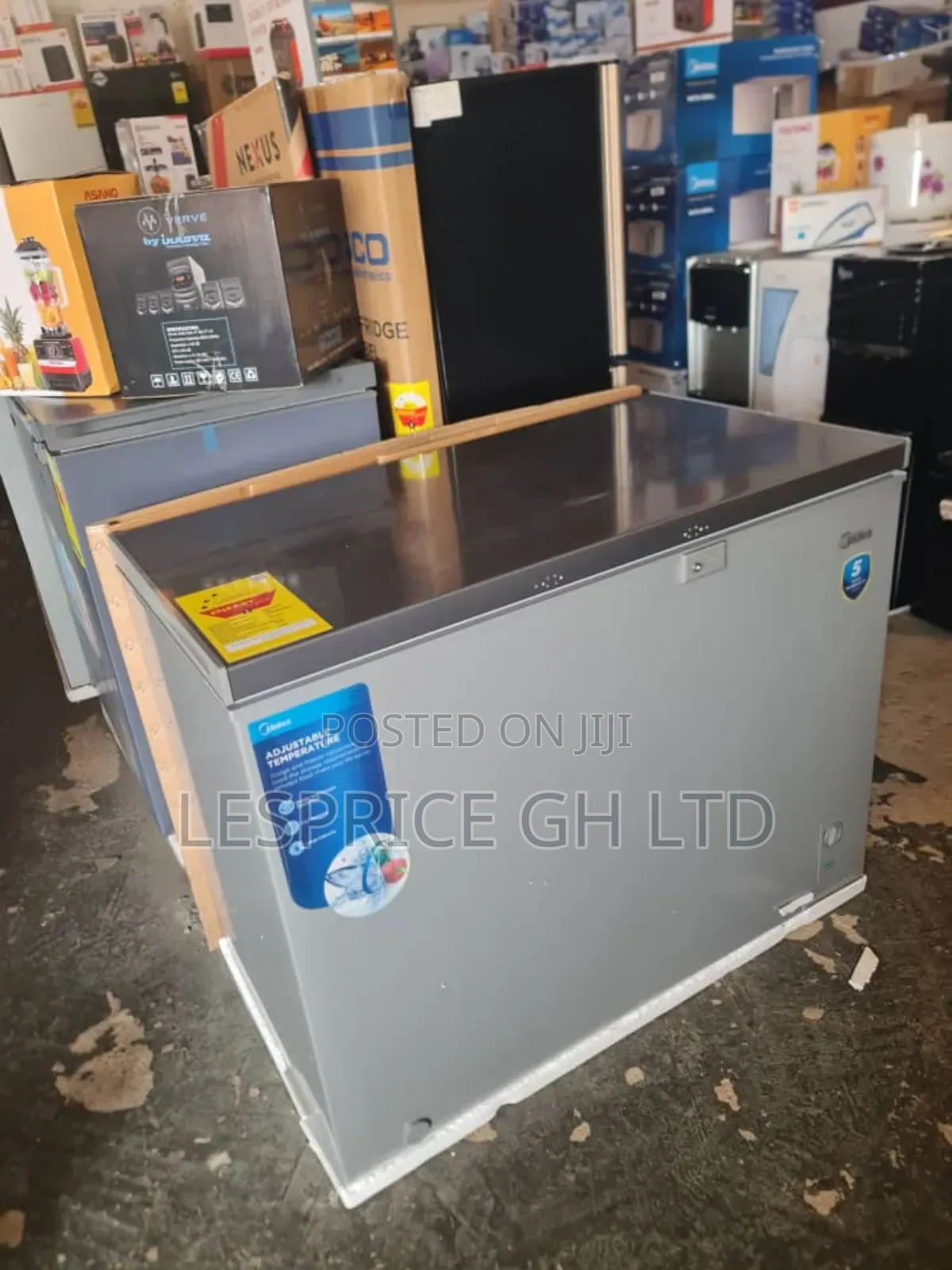 Massive 294l Midea Chest Freezer