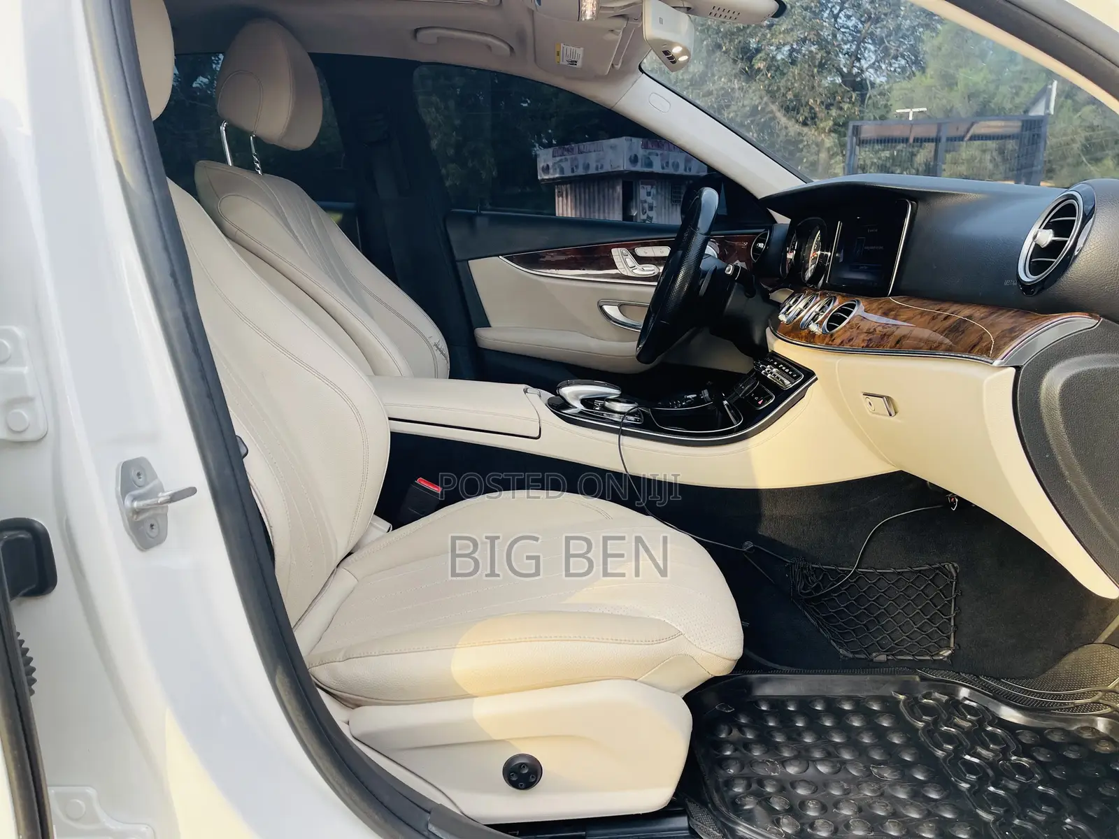 Mercedes-Benz E300 2018 White