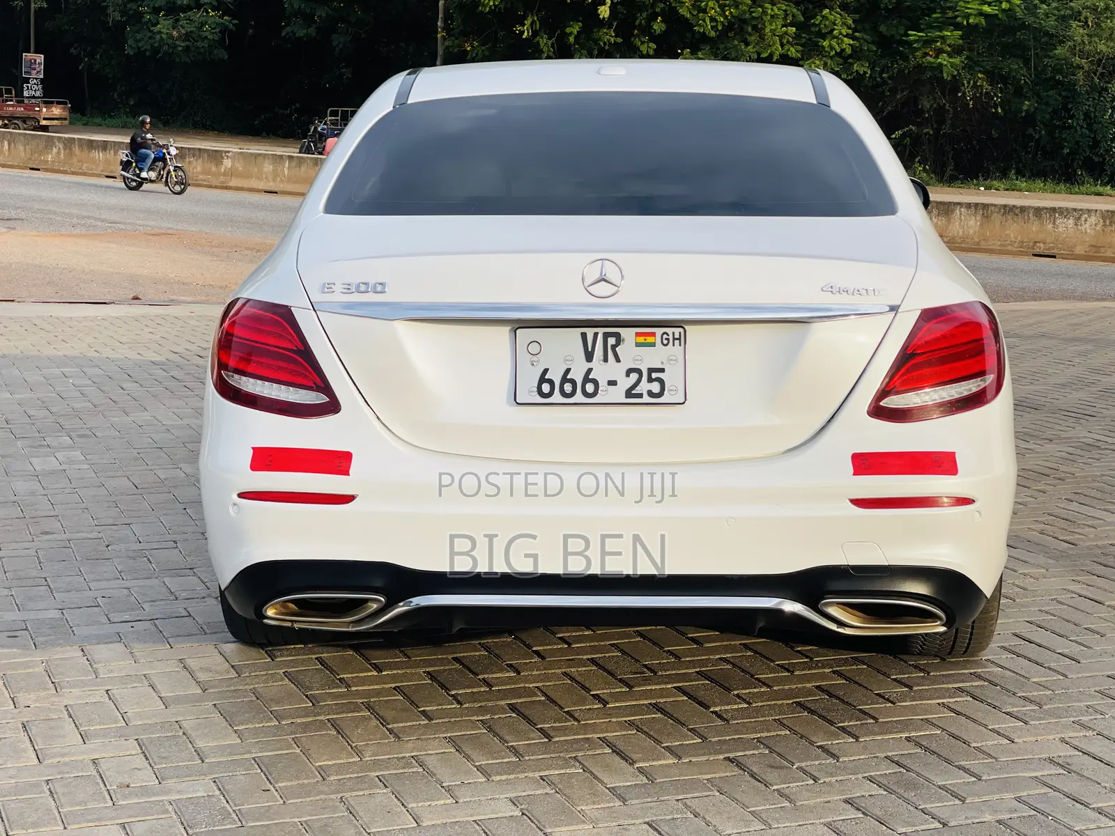 Mercedes-Benz E300 2018 White