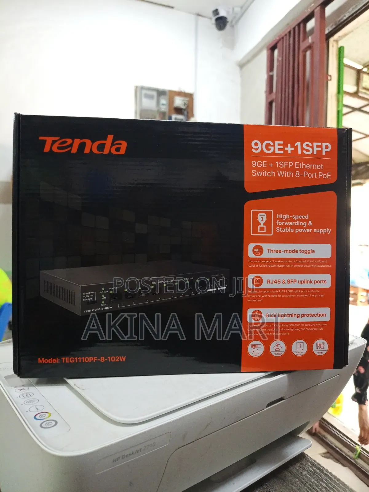 Tenda 9 Port Poe Switch With 1 SFP Port