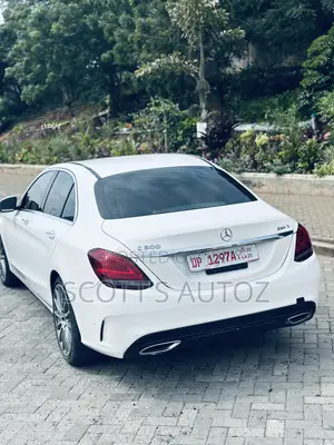 Mercedes-Benz C300 Base 4Matic Sedan AWD (2.0L 4cyl 7A) 2017 White