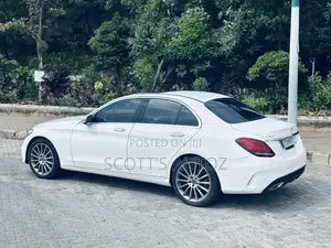 Mercedes-Benz C300 Base 4Matic Sedan AWD (2.0L 4cyl 7A) 2017 White