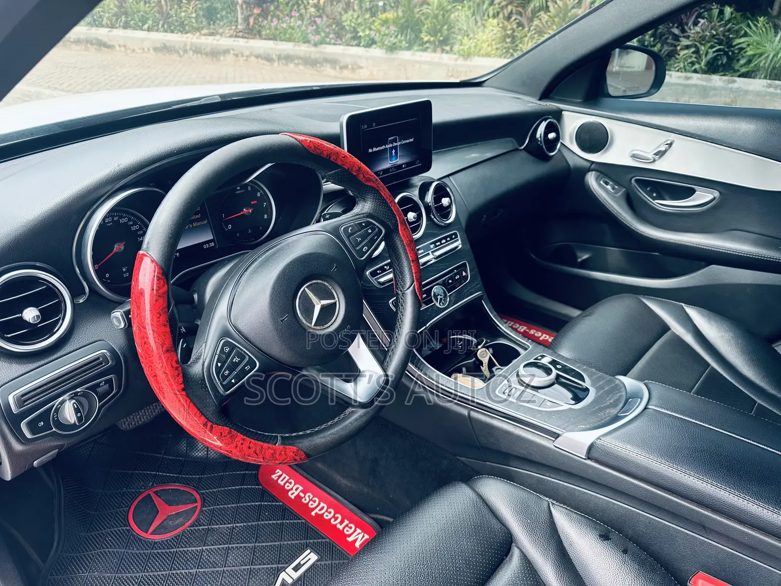 Mercedes-Benz C300 Base 4Matic Sedan AWD (2.0L 4cyl 7A) 2017 White