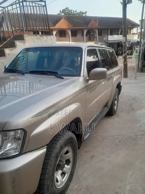 Nissan Patrol 2012