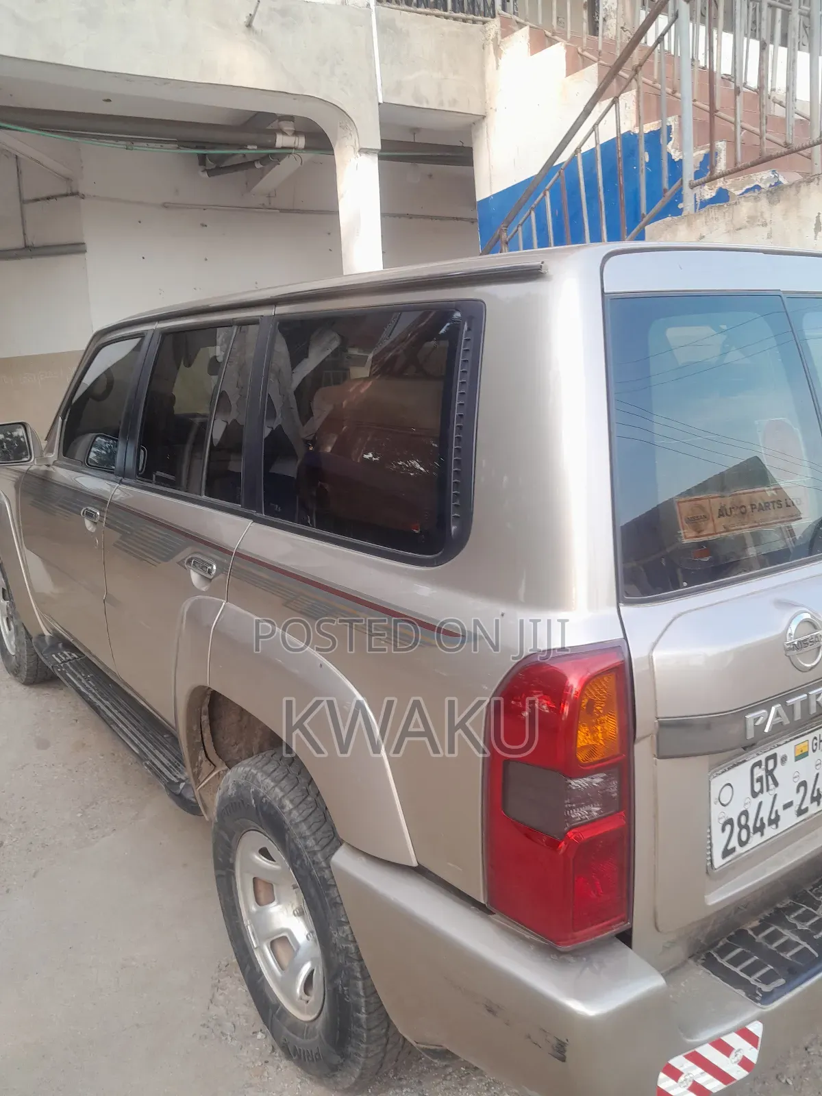 Nissan Patrol 2012
