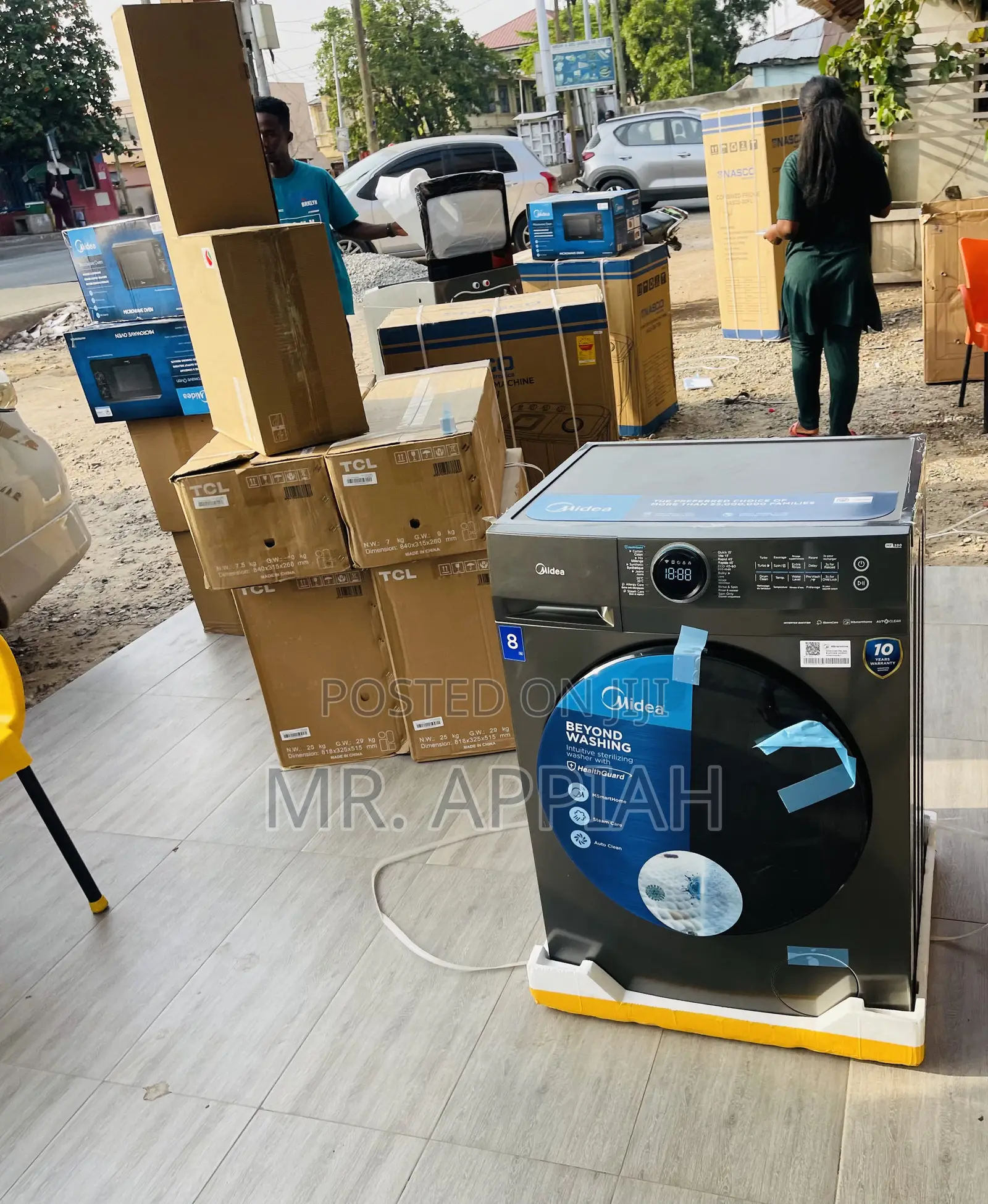 Buy Midea 8kg Front Load Electric Washing Machine.