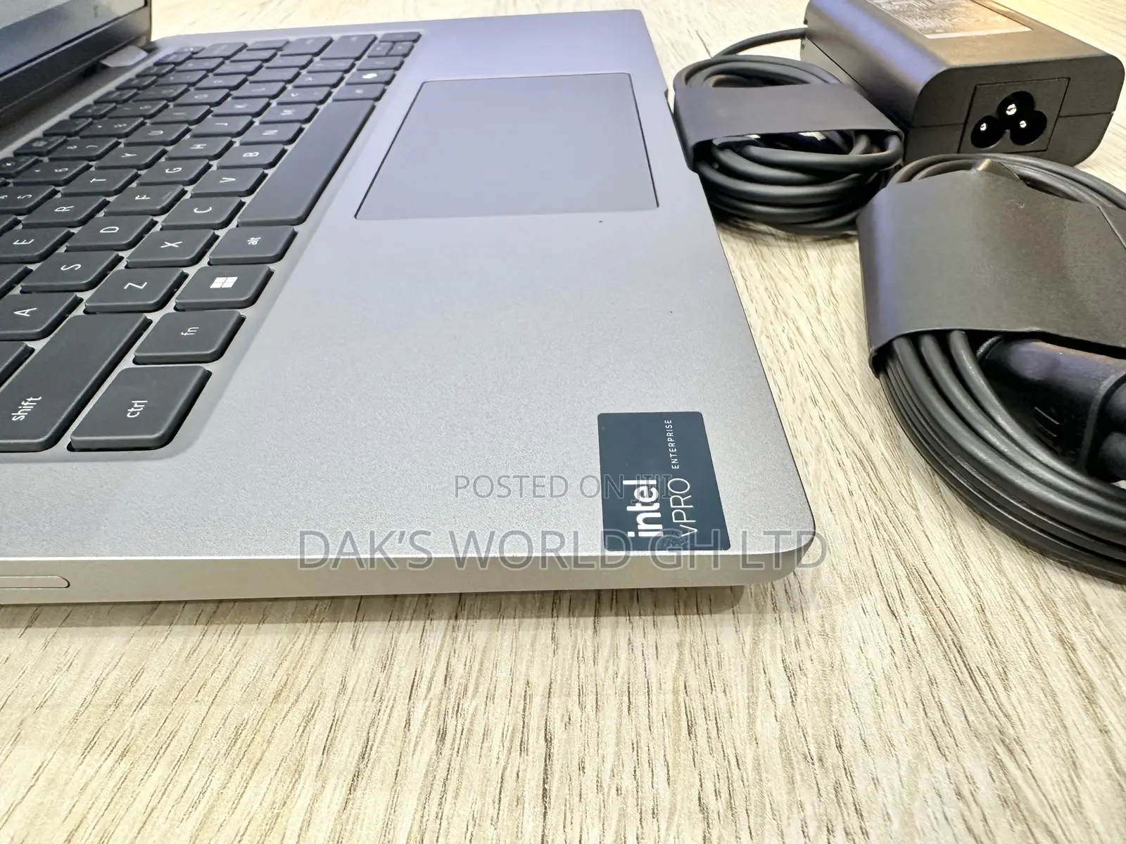 New Laptop Dell Precision 3580 16GB Intel Core Ultra 7 SSD 512GB