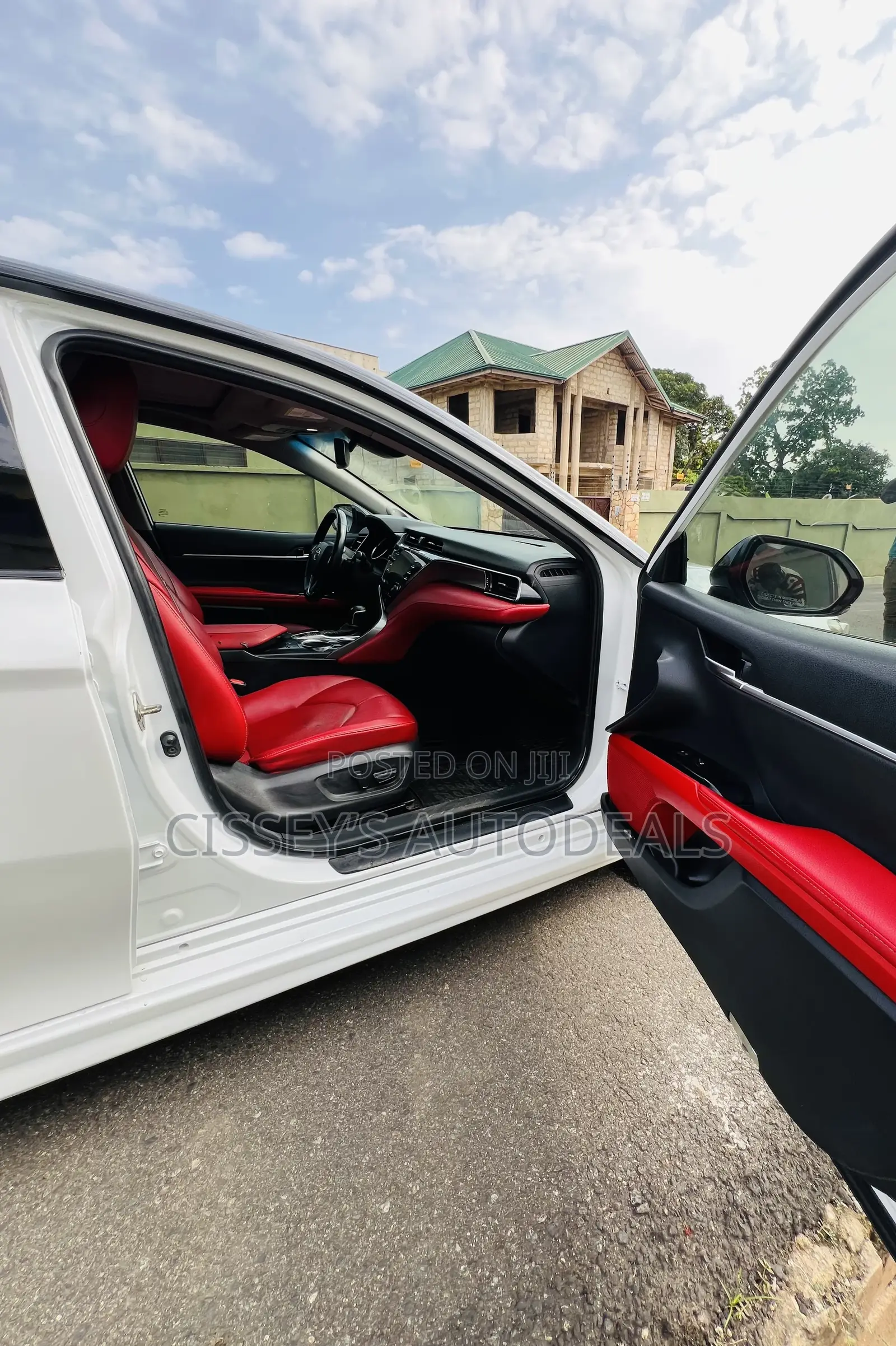 Toyota Camry XSE FWD 2020 White