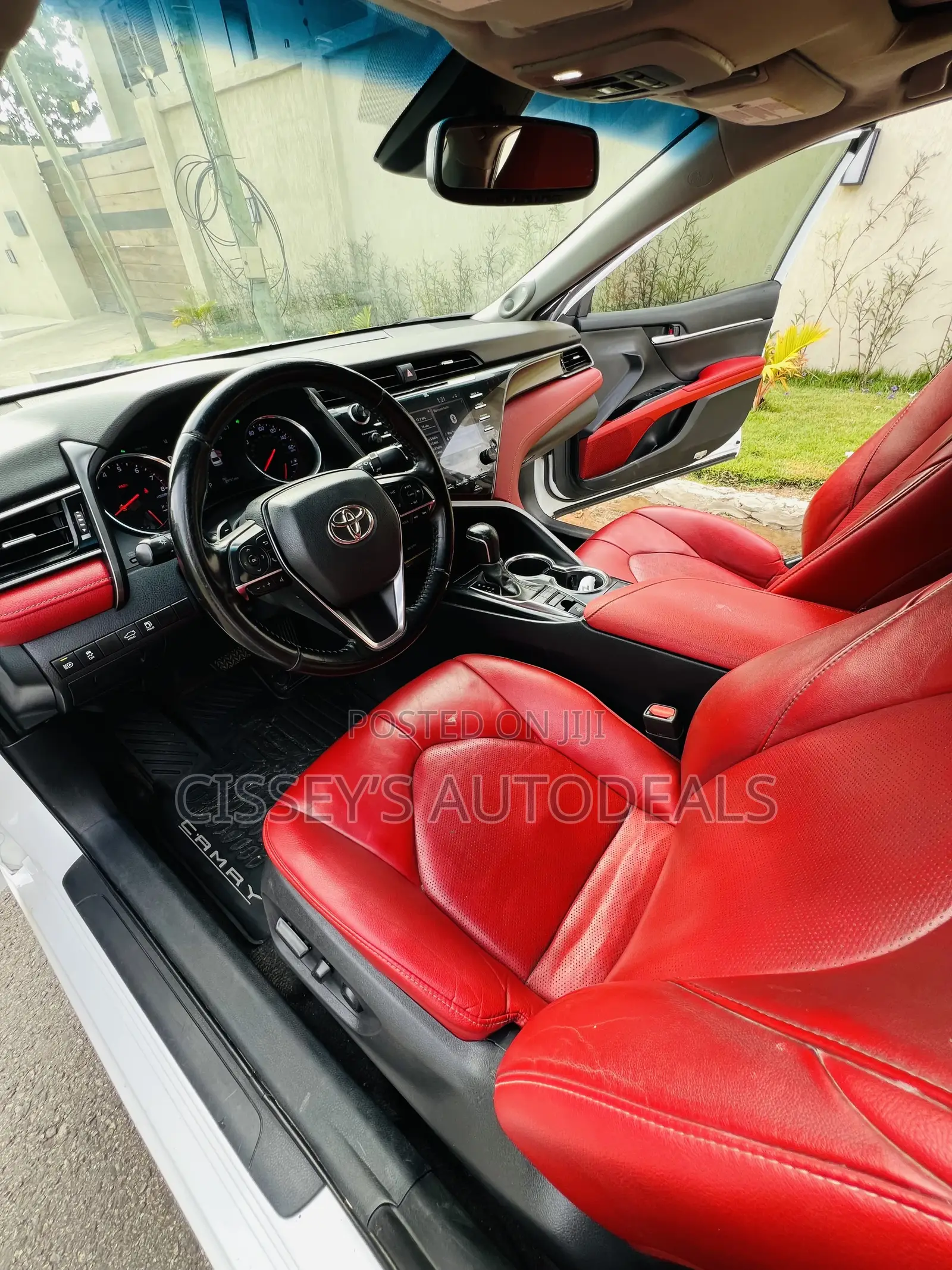 Toyota Camry XSE FWD 2020 White