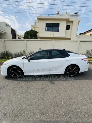 Toyota Camry XSE FWD 2020 White