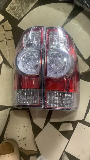 Toyota Tacoma 2012 Taillight